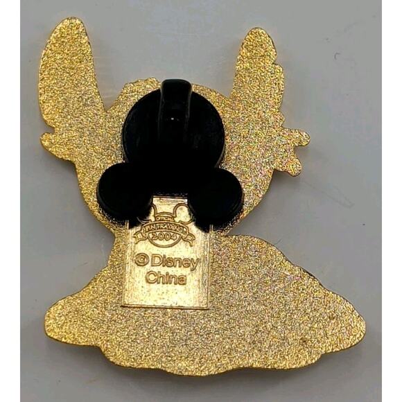 Disney Enamel Lilo & Stitch Pin “Stitch In Sand” Pin #32460-3D, 2004 - Picture 2 of 3